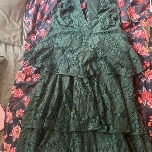 Lulus Dark Green Lace Tiered Dress